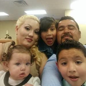 Meet your Posher, Noemi